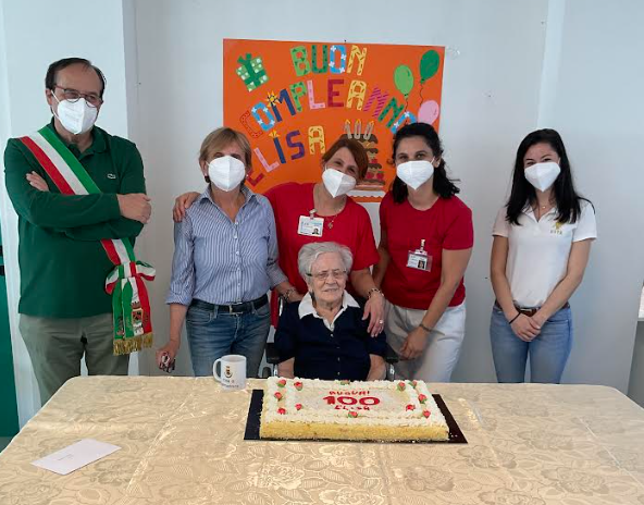 100 splendide candeline per Elisa Corti