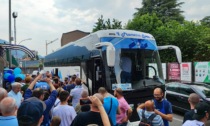 Calcio Lecco, il "day after": i tifosi in visibilio al Rigamonti - Ceppi accolgono la squadra IL VIDEO