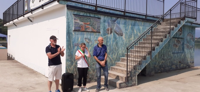 Oggiono: inaugurato il murale di Cesare Canali alla Darsena Carniti