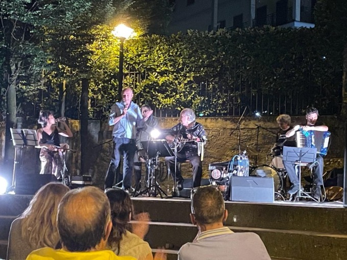 Galbiate, successo per l’esibizione di sabato sera di “Renato Franchi & his band”