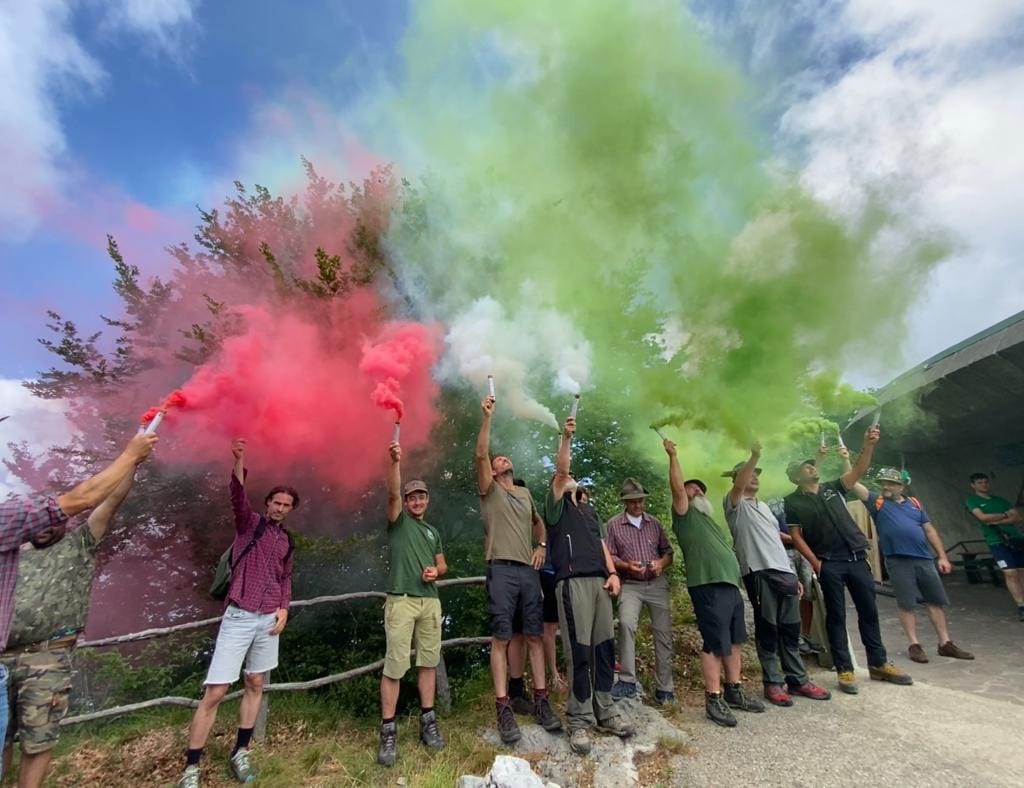 Gioivani Alpini al Monte tesoro: le spettacolari immagini