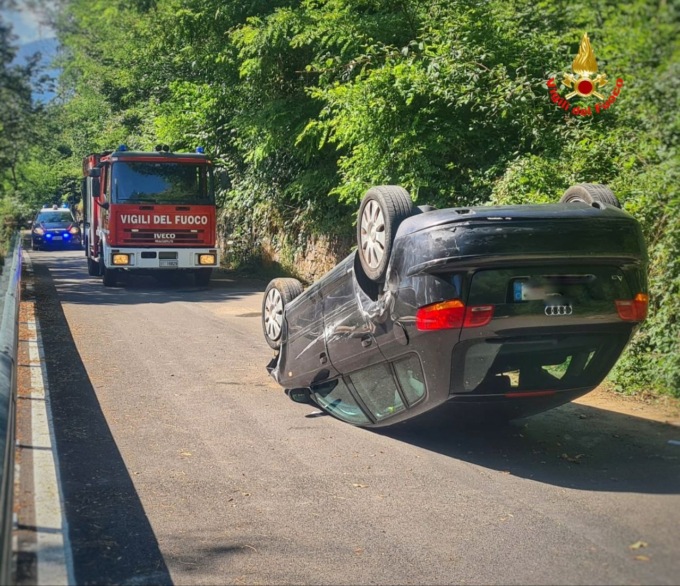 Auto ribaltata sulla Provinciale: 66enne in condizioni serie
