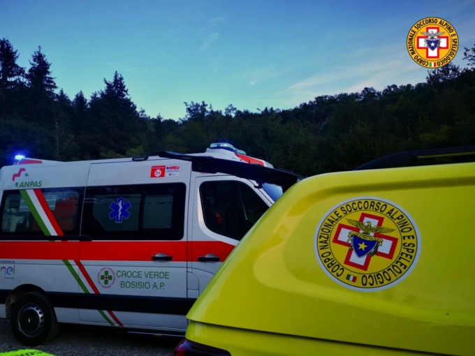 Fungiatt scivola in un canale, soccorso in Val Marcia