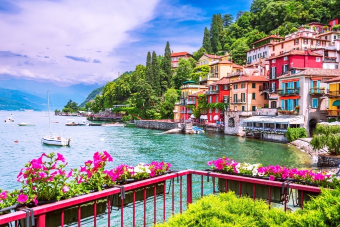 Varenna, tesserino per il parcheggio: da domani è possibile presentare la domanda