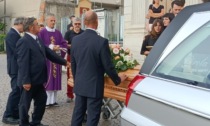 Veronica Malini, folla commossa ai funerali. I figli: "Era un punto di riferimento per tutti"