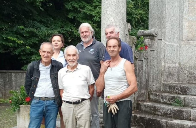 Monumento ai caduti: Alpini in campo per restaurarlo