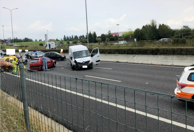 Pedone investito in Statale 36: il 48enne era sceso dall’auto in panne