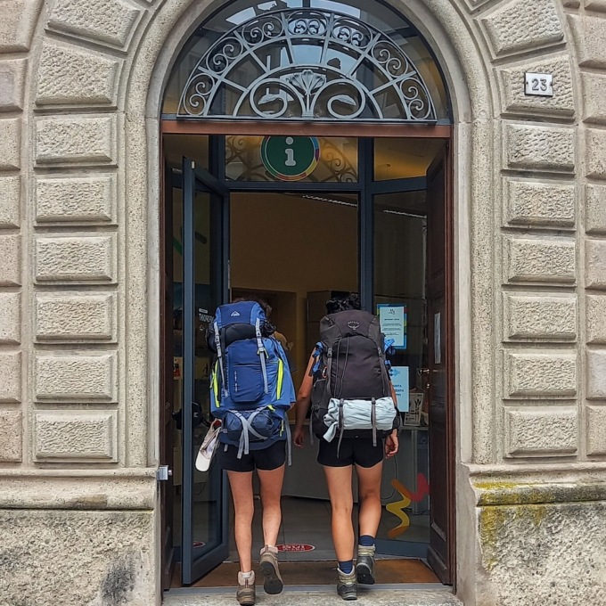 Turismo in continua crescita a Lecco: corsi di inglese e tedesco per i commercianti
