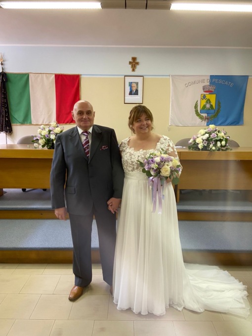 Fiori d’arancio a Pescate: il sindaco De Capitani e Melissa Zorzi si sono sposati