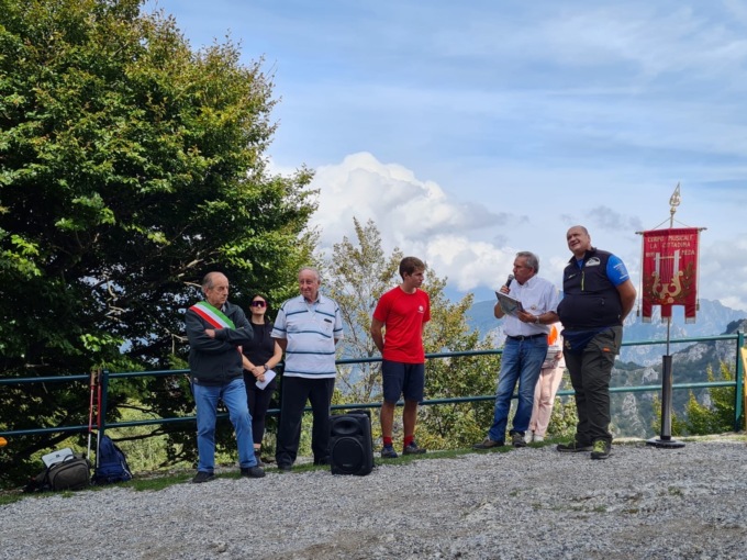 Rifugio Sev: grande festa tra musica e convivialità