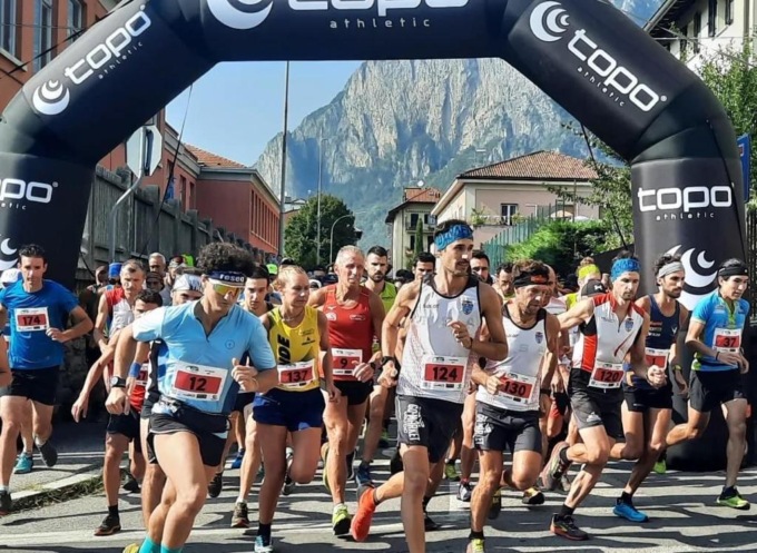 Grande successo per la Runvinata: oltre 650 gli atleti al via. Vincono Mainetti e Girola