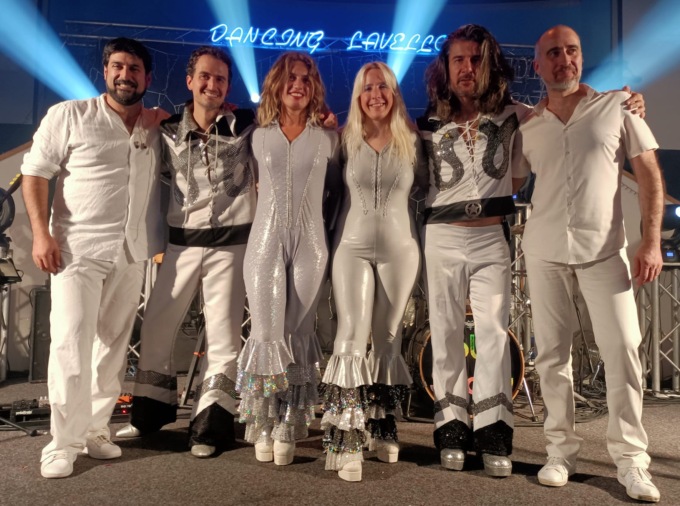 Abba Show: grande serata benefica con la tribute band, oltre 500 biglietti venduti