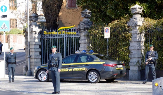 Percepivano irregolarmente reddito di cittadinanza: 11 nei guai