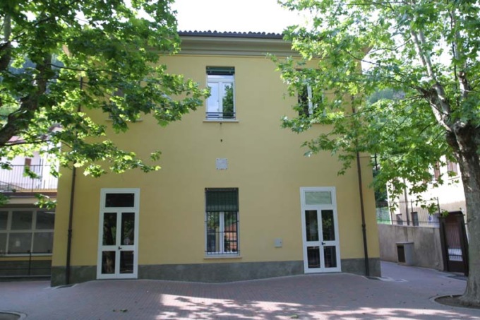 Migranti nella scuola di Bonacina, Gattinoni: “Nessun cittadino lecchese si sentirà solo”