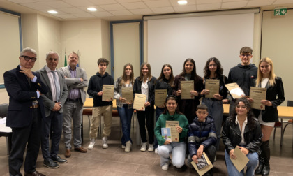 Rodacciai premia i figli dei dipendenti con borse di studio