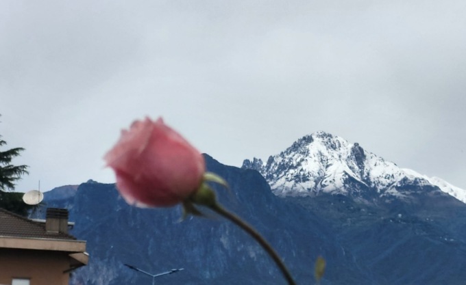 Prima neve sul Resegone e in Grignetta. Piani di Bobbio imbiancati