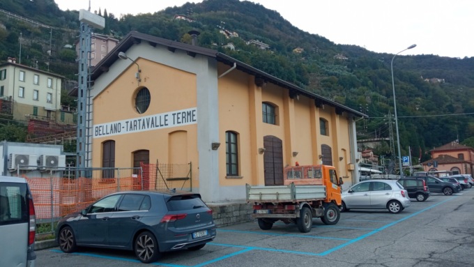 Bellano, acquistata l’area vicino alla stazione: diventerà un parcheggio multipiano