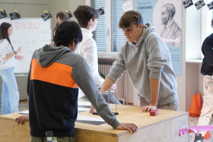 Un successo per l’Open Day del Liceo Leopardi, tra laboratori e spettacoli teatrali