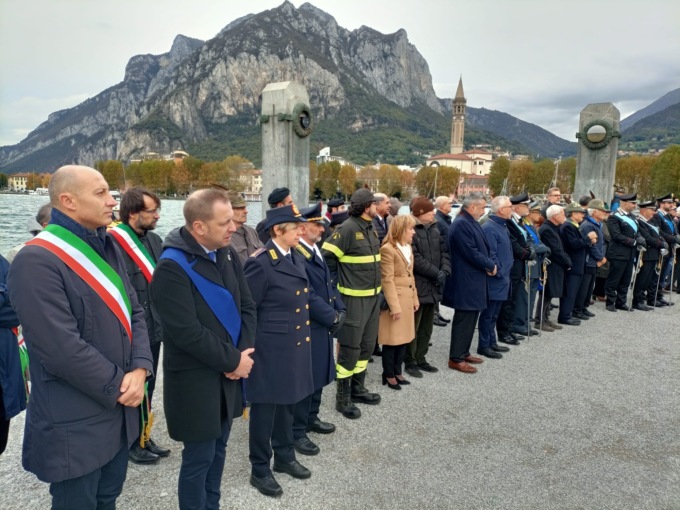 La città di Lecco celebra il 4 novembre con un pensiero a Gaza e all’Ucraina: “La guerra non ha confini”