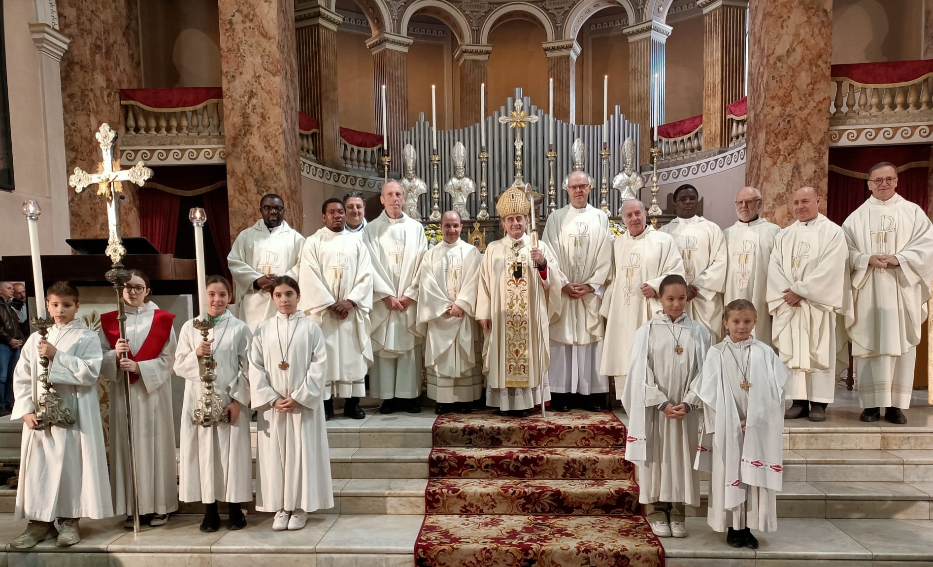 Monsignor Delpini celebra i 90 anni di Casa Don Guanella a Lecco