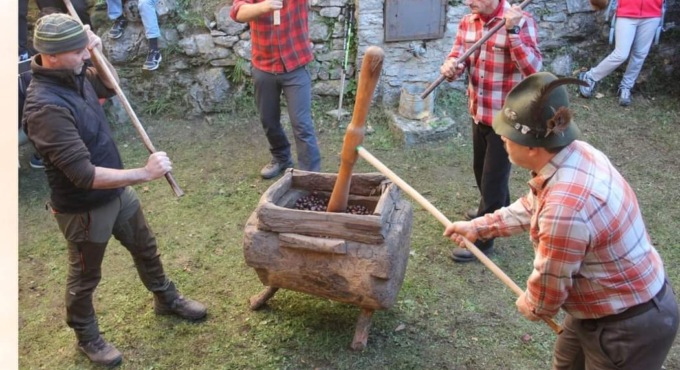 “Castagne e tradizioni”: domenica 12 novembre a Erve