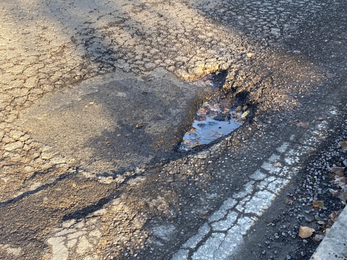 Basta buche sulla tangenzialina: da lunedì si parte con le asfaltature