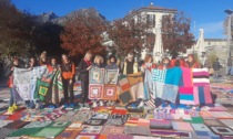 Viva Vittoria, 1150 coperte in piazza a Lecco contro la violenza sulle donne