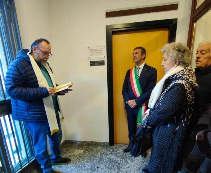 Erve: Il dispensario farmaceutico intitolato all’ex medico Cosimo De Franco