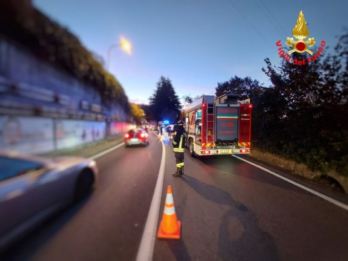 Auto ribaltata sulla Lecco Bergamo: altra giornata di code e passione