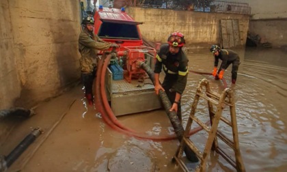 Vigili del fuoco di Lecco impegnati nell'emergenza in Toscana