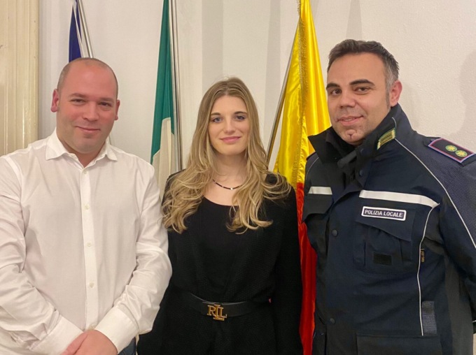 Nuova agente per la Polizia Locale di Ballabio