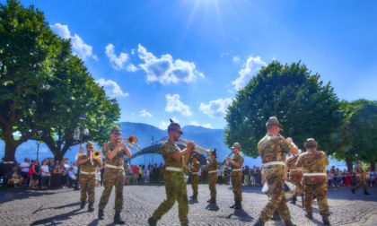 A Bellano il Concerto di Natale degli Alpini  e le borse di studio