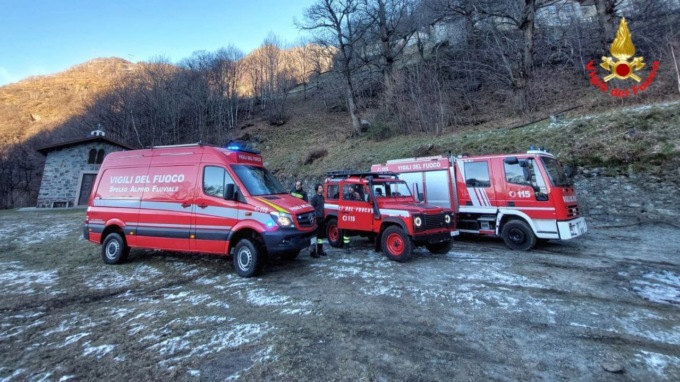 Pagnona, intervento dei Vigili del fuoco per un automobilista finito fuori strada