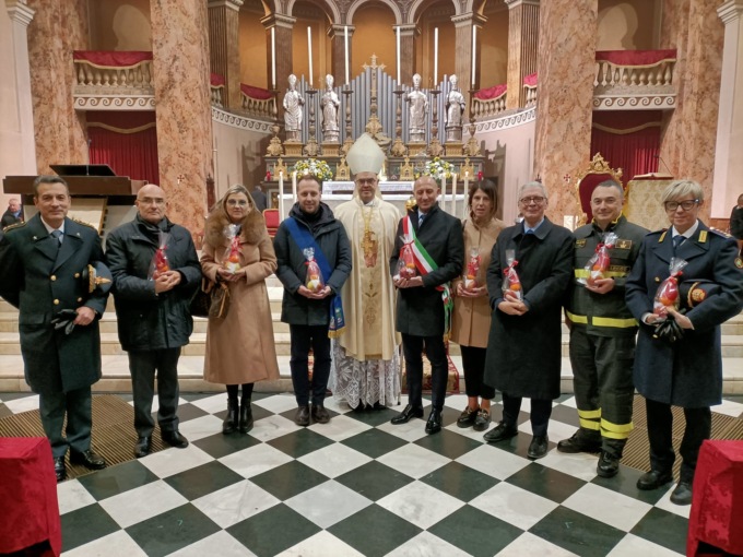 Basilica di Lecco gremita per la Messa solenne nella ricorrenza del Santo patrono Nicolò