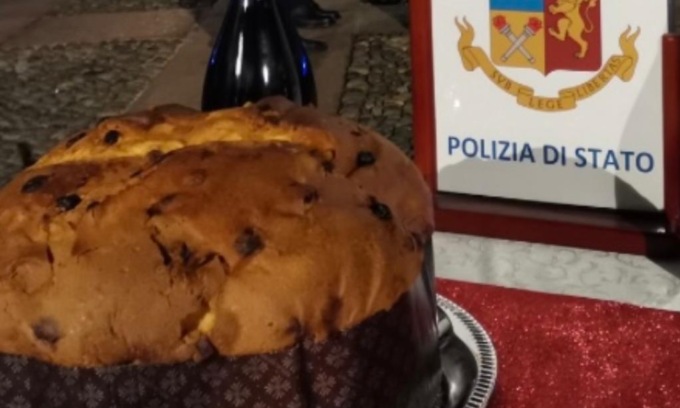 Anche la Polizia festeggia Capodanno: stasera in piazza Diaz lo scambio di auguri
