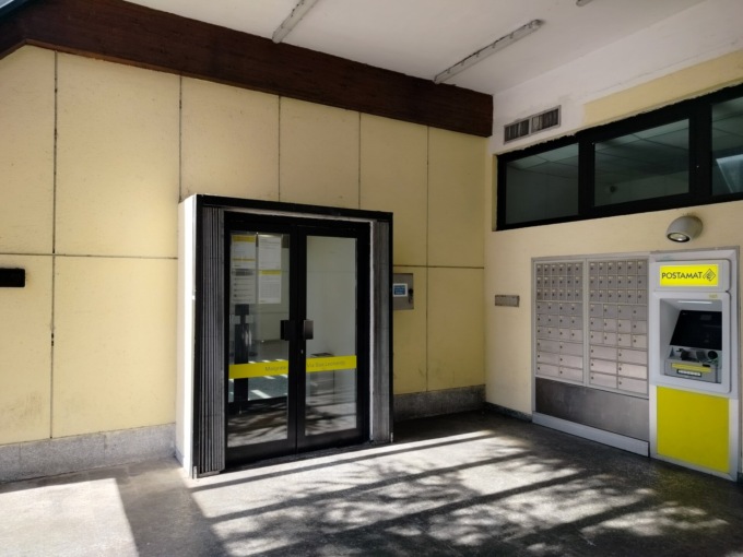 Le Poste di Malgrate non riaprono (da mesi) per lavori. Il sindaco: “Incomprensibile e inaccettabile”