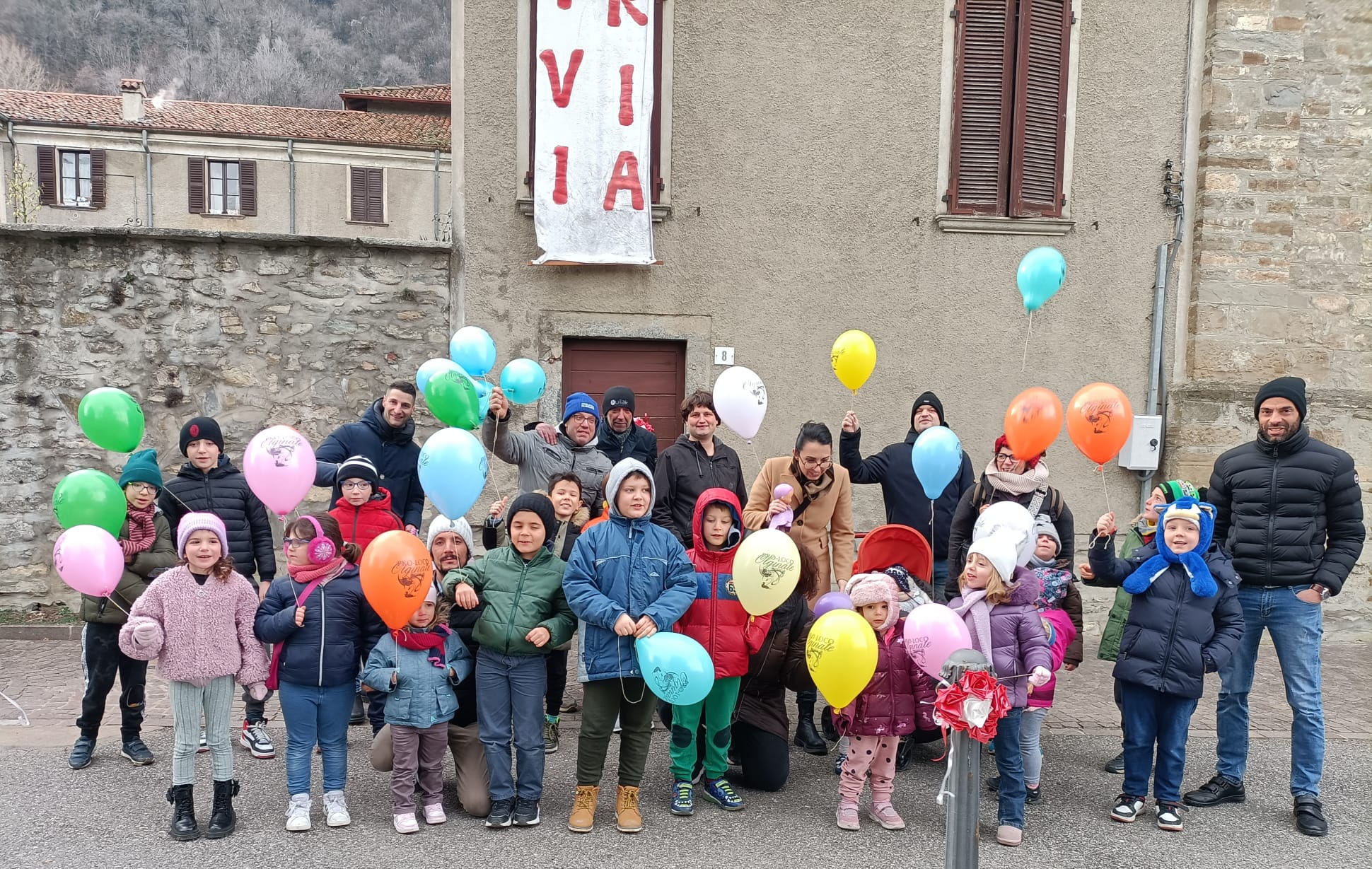 Rivivi Santa Maria senza palloncini nel cielo: merito della richiesta di  Plastic Free Onlus - Prima Lecco