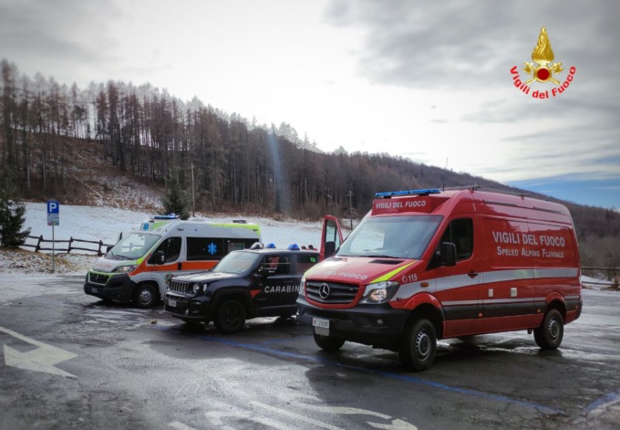 Minaccia di togliersi la vita dal Belvedere dei Resinelli: salvato