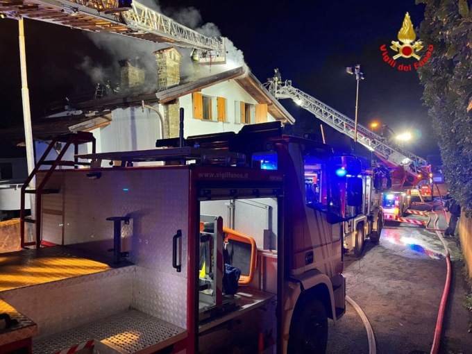 Casa bruciata a Galbiate: sfollata una famiglia