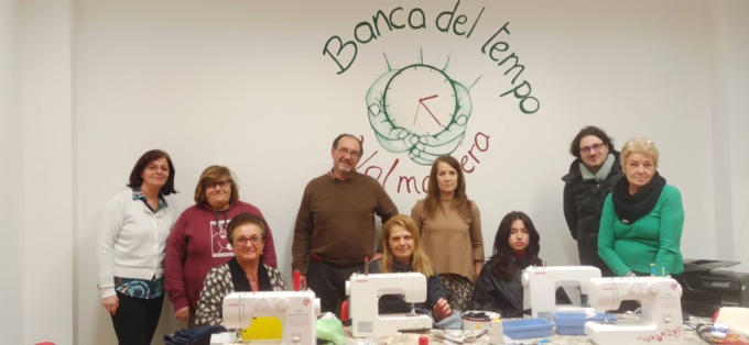 Banca del Tempo di Valmadrera, è iniziato il corso per imparare ad utilizzare le macchine da cucire