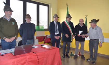 Targa della Solidarietà Alpina 2024 consegnata a Sergio Butti