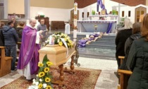 Commosso addio Valter Tavola, "morto dopo una dolorosa Via Crucis"