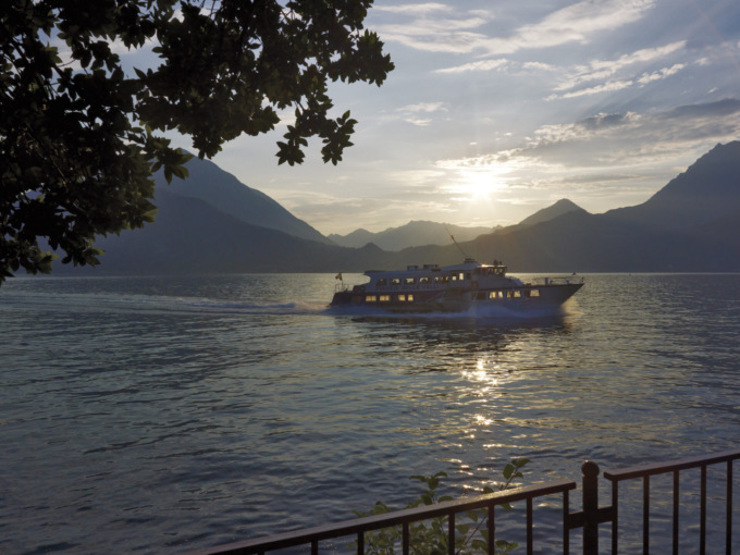 Navigazione: si allungano gli orari dei battelli