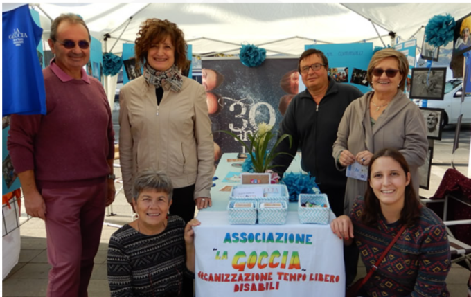 La città in lutto piange Gianni Leoni, Fondatore de La Goccia