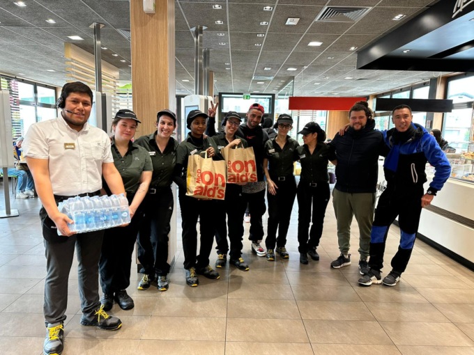 McDonald’s Garlate dona 30 pasti caldi a settimana con Banco Alimentare