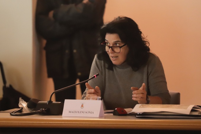 Calolzio, Bene Comune all’attacco del nuovo T-Red: «Adesso basta fare cassa sulla pelle dei cittadini»