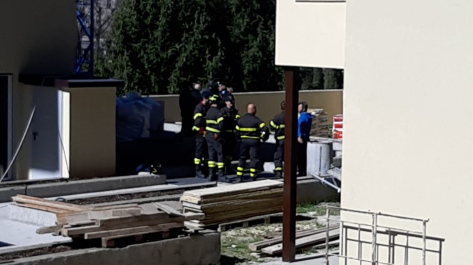 Oggiono: operai su una gru per protesta. Trovato un accordo, i lavoratori sono scesi intorno alle 17