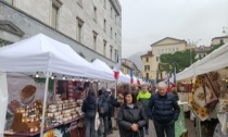 In piazza a Lecco è sbarcato il Mercato francese
