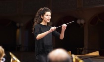 Questa sera il maestro Laura Rigamonti dirige il suo primo concerto a Mandello