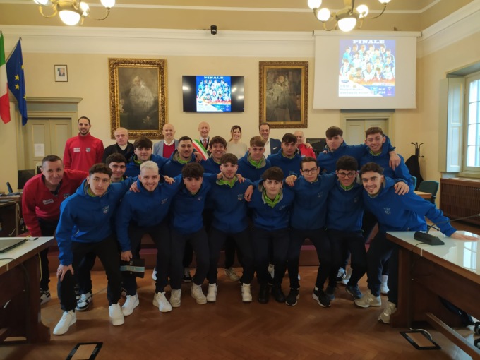 Lecco Calcio a 5 dal sindaco e poi in viaggio verso la finale